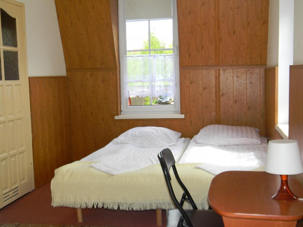 Prohibicja Peter'S Pub Motel Mikołajki Kamer foto